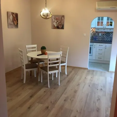 Травел Apartment *